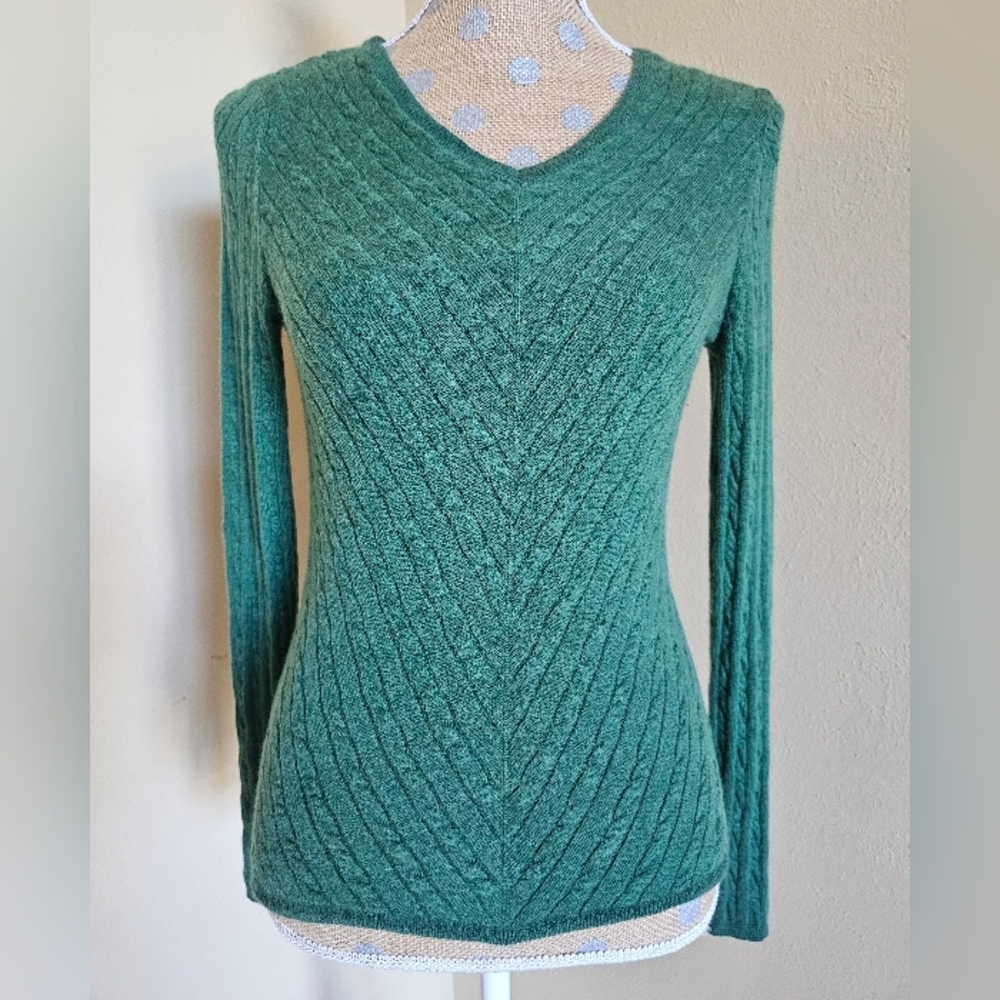 Casual Corner Extra Fine Italian Merino Wool Green Cable Knit Sweater XSmall VTG